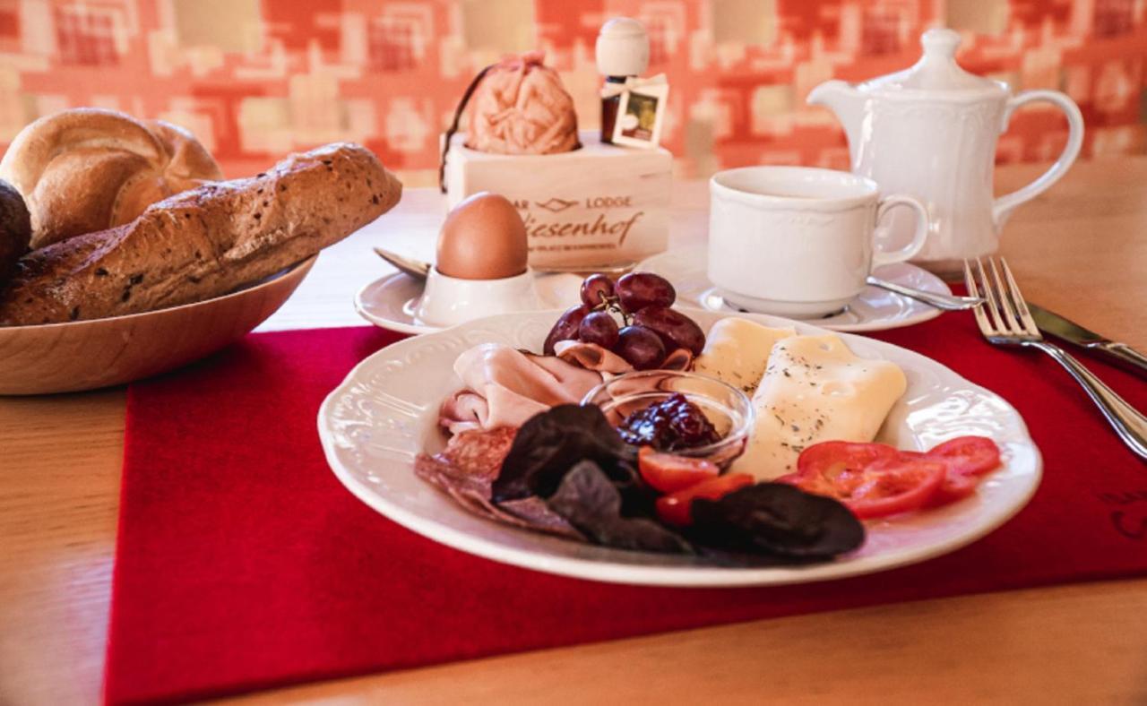 Hotel Garni Isarlodge Wiesenhof Шарніц Екстер'єр фото